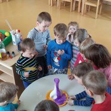 20170425 105816 220x220 - Eksperimenti v skupini ptički