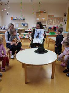 20180412 090840 225x300 - Obisk lovke v skupini &raquo;Ptički&laquo;