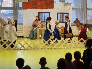 20240130 101812 2 300x225 - MUZIKAL - Kekec