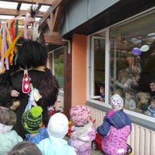 IMG 20240209 100524 220x220 - Kurenti obiskali enoto Rakek