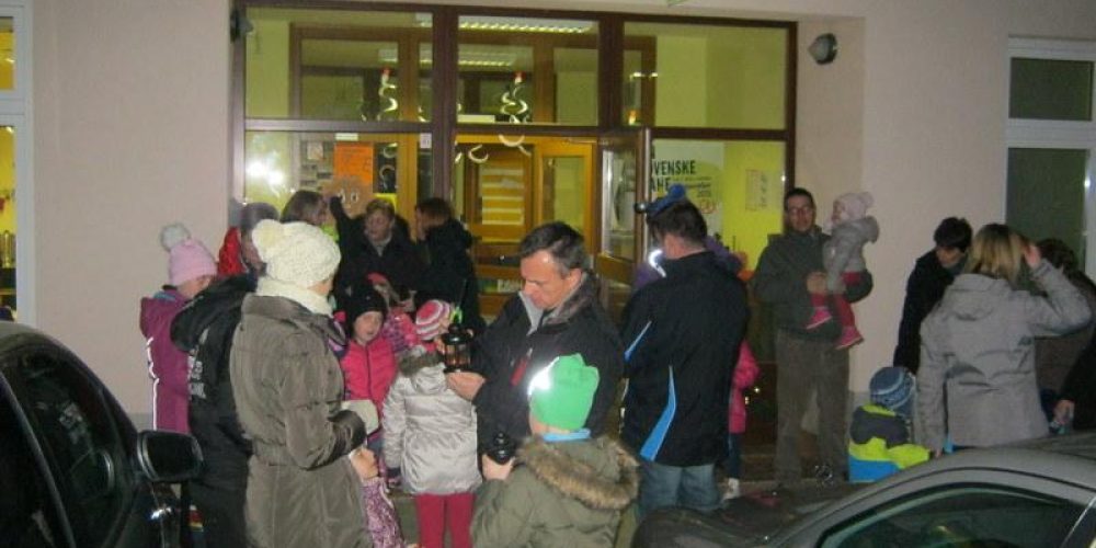 Pohod z lučkami ter sejem voščilnic